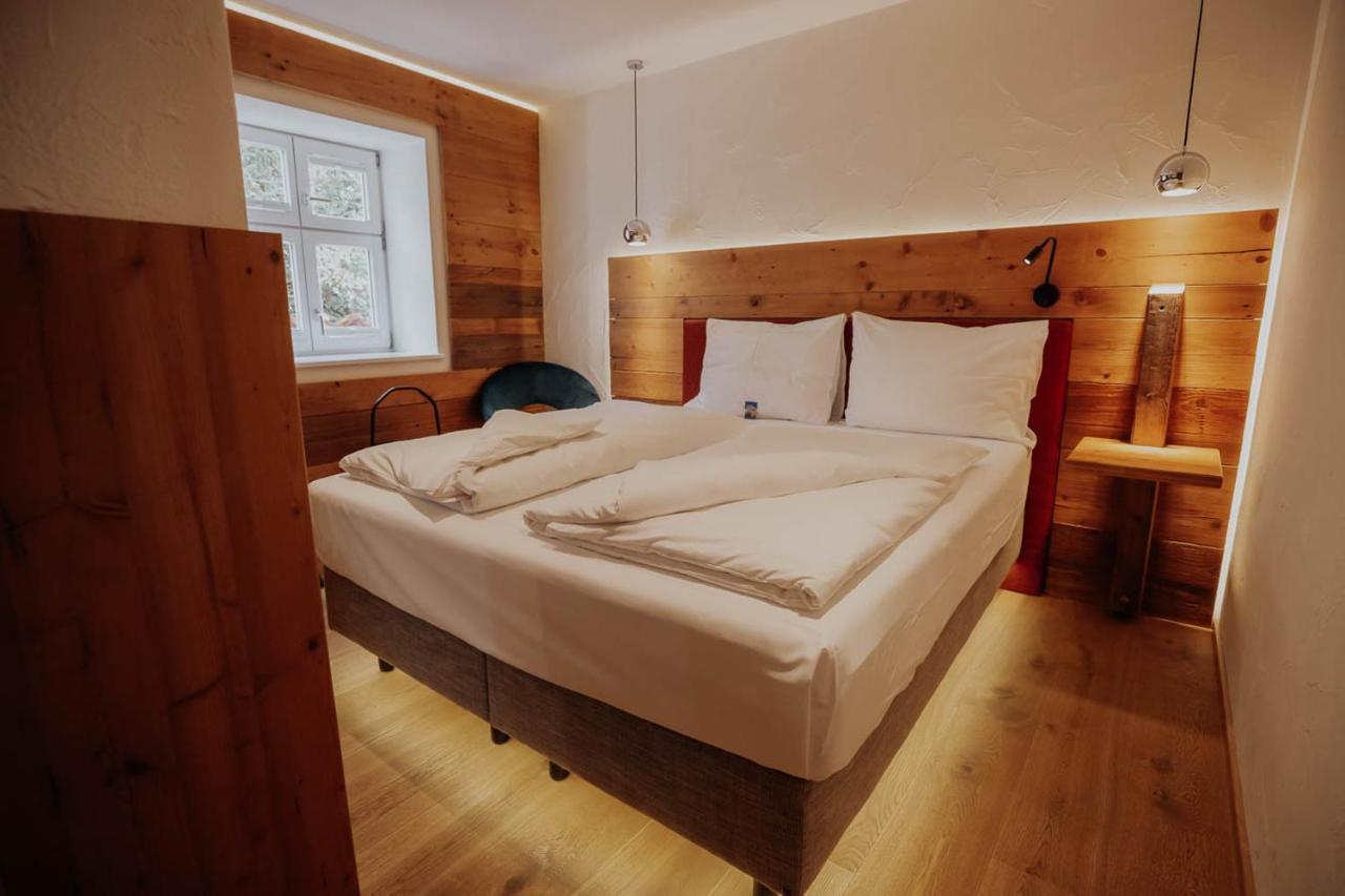 Altstadtmittehotel Sonne 丁克尔斯比尔 外观 照片